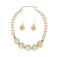 Load image into Gallery viewer, Collar Ivory Galactic Bead Gold Chain Necklace

