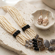 Load image into Gallery viewer, Marbled Black &amp; Creamy Shine Beaded Layer Necklace
