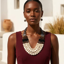 Load image into Gallery viewer, Marbled Black &amp; Creamy Shine Beaded Layer Necklace

