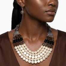 Load image into Gallery viewer, Marbled Black &amp; Creamy Shine Beaded Layer Necklace
