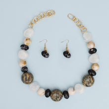 Load image into Gallery viewer, Beaded Black White Dreamy Oceanic Chunky Necklace
