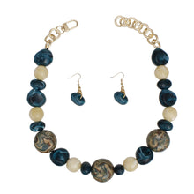 Load image into Gallery viewer, Beaded Green Dreamy Oceanic Chunky Necklace

