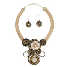 Load image into Gallery viewer, Bib Elaborate Black Gold Wire Regal Flower Necklace

