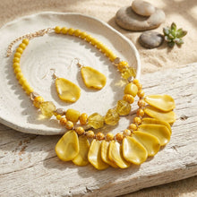 Load image into Gallery viewer, Sunny Marbled Yellow Teardrop Bead Bib Necklace
