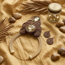 Load image into Gallery viewer, Brown Wire Wrap Teardrop Crystal Bib Necklace
