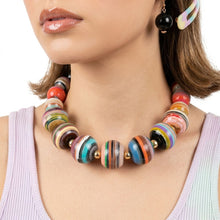 Load image into Gallery viewer, Multicolor Striped Resin Chunky Beaded Necklace
