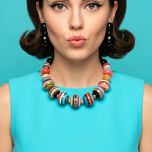 Load image into Gallery viewer, Multicolor Striped Resin Chunky Beaded Necklace
