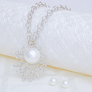 Pendant Branched Silver White Pearl Chain Necklace