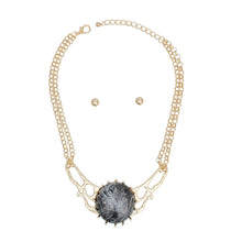 Load image into Gallery viewer, Collar Black Resin Dome Gold Chain Necklace Women
