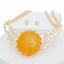 Load image into Gallery viewer, Collar Mustard Resin Dome Gold Chain Necklace Women
