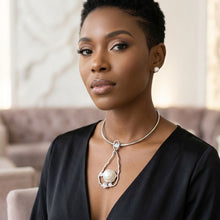 Load image into Gallery viewer, Silver Wavy Teardrop Pearl Pendant Choker Necklace
