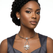 Load image into Gallery viewer, Silver Wavy Teardrop Pearl Pendant Choker Necklace
