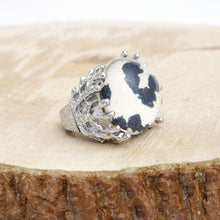 Load image into Gallery viewer, Cocktail Leopard Print Round Silver Stretch Ring
