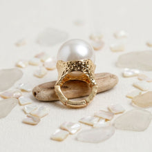 Load image into Gallery viewer, Jumbo Cream Faux Pearl Stretch Cocktail Ring
