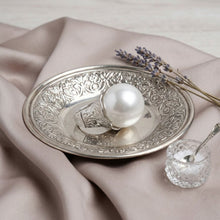 Load image into Gallery viewer, Jumbo White Faux Pearl Stretch Cocktail Ring
