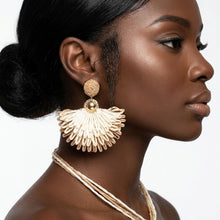 Load image into Gallery viewer, Creamy Browns Fanned Raffia Pendant Necklace Set
