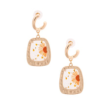 Load image into Gallery viewer, Pressed Flower Gold Earrings
