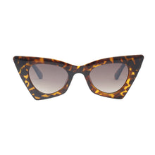 Load image into Gallery viewer, Sunglasses Tortoiseshell Retro Cat Eye Gold Bar
