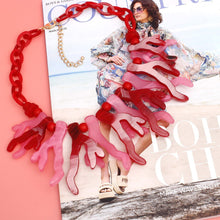 Load image into Gallery viewer, Collar Red Pink Coral Coastal Chic Link Necklace
