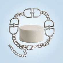 Load image into Gallery viewer, Luxe Silver Linked Letter D Heritage Anklet
