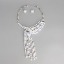 Load image into Gallery viewer, Asymmetric White Pearl Silver Necklace
