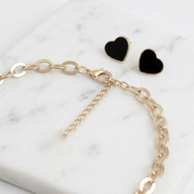 Load image into Gallery viewer, Black Heart Pendant Gold Oval Chain Necklace
