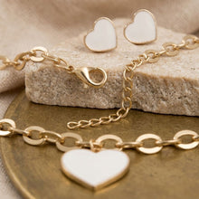 Load image into Gallery viewer, Cream Heart Pendant Gold Oval Chain Necklace
