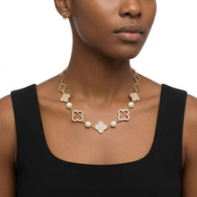Load image into Gallery viewer, Gold Pave Quatrefoil Clover Cotton Pearl Necklace
