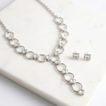 Load image into Gallery viewer, Y Silver Round Link Clear Glass Pyramid Necklace
