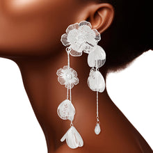 Load image into Gallery viewer, Dangle Silver Filigree Flower Cascade Earrings
