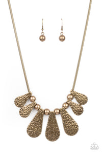 Gallery Goddess - Brass Necklace - N0492