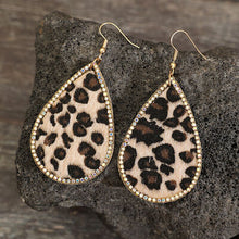 Load image into Gallery viewer, Zircon PU Leopard Teardrop Earrings
