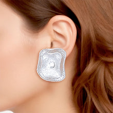 Load image into Gallery viewer, Clip On Silver Medium Vintage Earrings for Women
