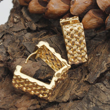 Load image into Gallery viewer, 14K Gold Rattan Square Huggie Hoops
