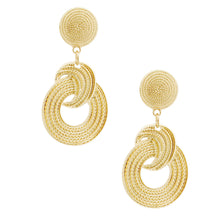 Load image into Gallery viewer, Gold Patterned Circle Earrings
