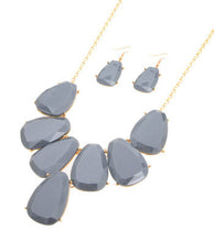 Load image into Gallery viewer, Gray Beads Statement Necklace Set
